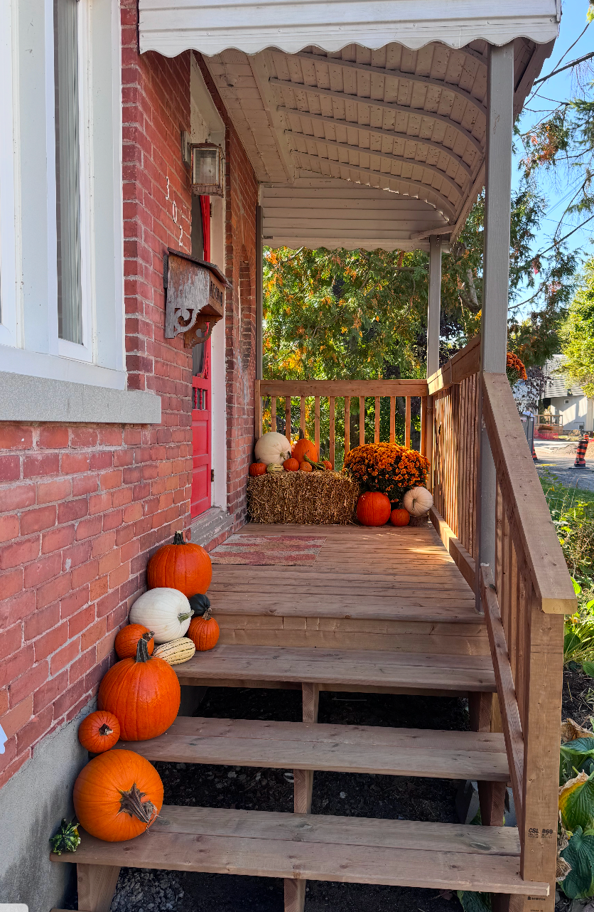 The Seasonal Welcome Home Package (For Realtors)
